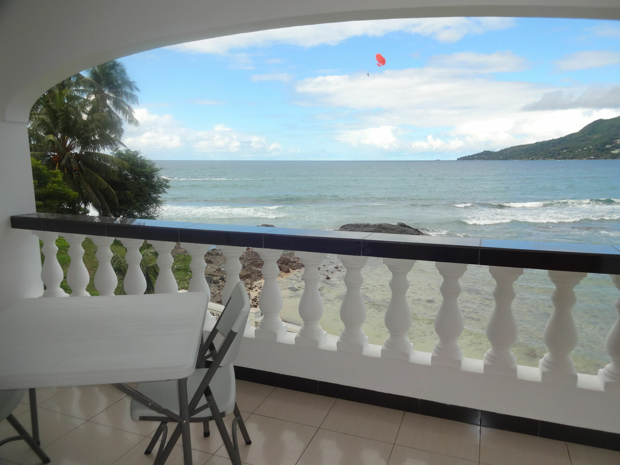 The Drake Seaside Apartment Beau Vallon  Eksteriør billede